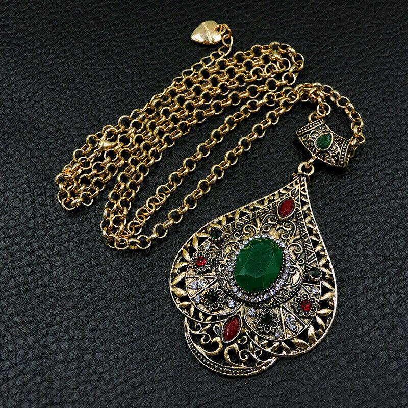 Estetică vintage în modele bizantine și arhaice