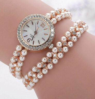 O adevărată operă de artă de culoare roz-auriu pal